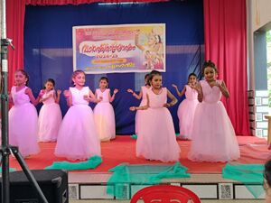 42548 aanual day.jpg