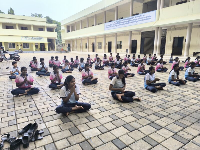 പ്രമാണം:44029 2350.jpg