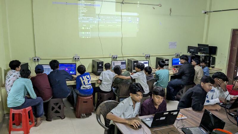 പ്രമാണം:48099 little kites summer camp.jpeg