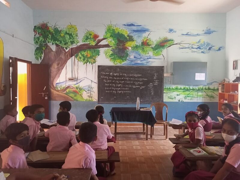 പ്രമാണം:14818-2nd class.jpg