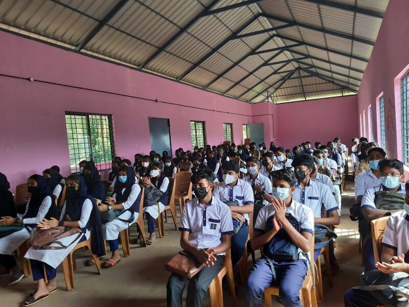 പ്രമാണം:15016 881.jpeg