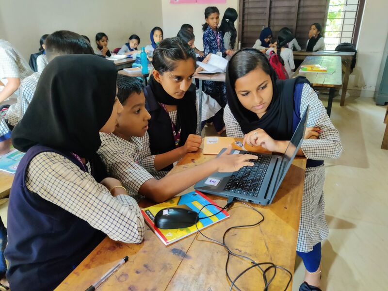 പ്രമാണം:15088 lk defferently-abled-class 2022.jpg