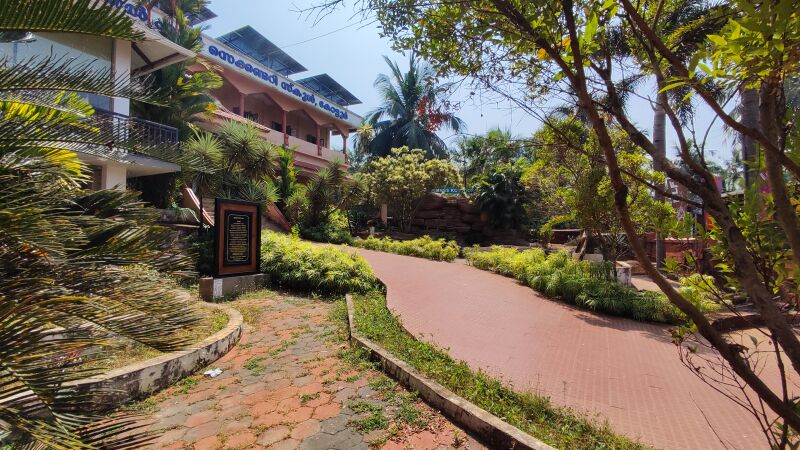 പ്രമാണം:18125 b6.jpg