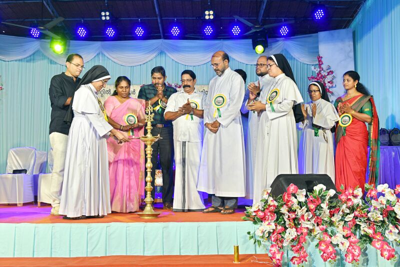 പ്രമാണം:22222-ANNUAL DAY 2024.jpg