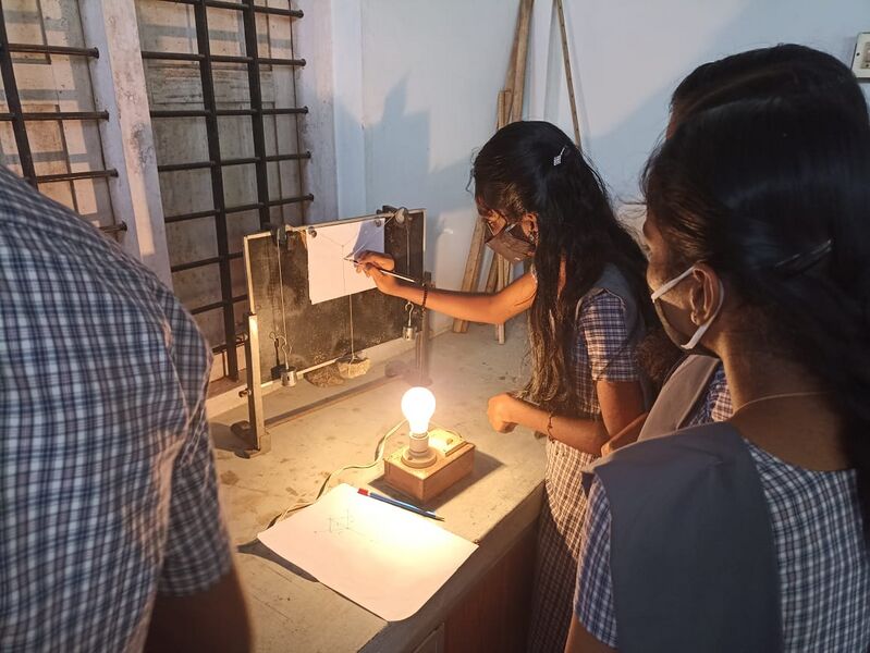 പ്രമാണം:37001 PHYLAB1.jpeg