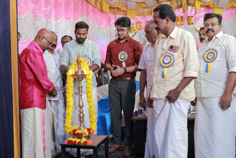 പ്രമാണം:42651 annual day.jpg