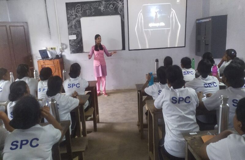 പ്രമാണം:44049-TVM-LKCS22-3 - Suragi B S.jpg