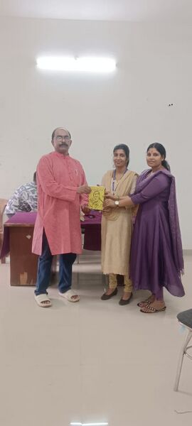 പ്രമാണം:44354- INTERVIEW 1.jpg