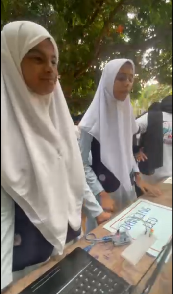 പ്രമാണം:48086 lk robofest7 2025.png