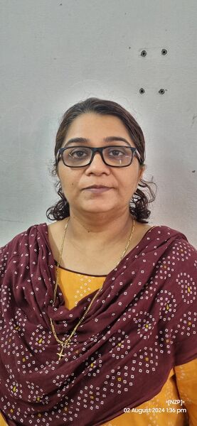 പ്രമാണം:REENA ANN GEORGE TEACHER.jpg