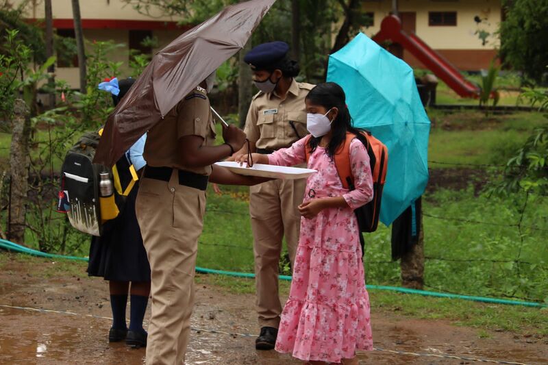 പ്രമാണം:Tk5 43065.jpeg