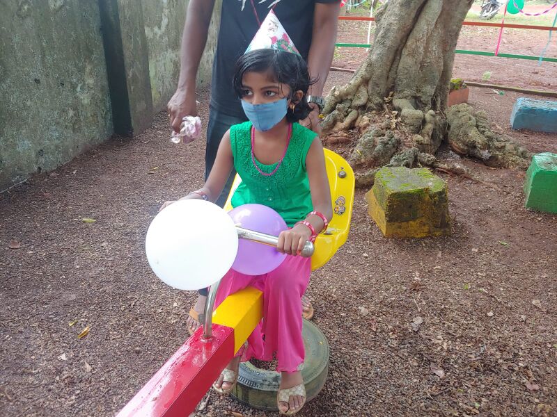 പ്രമാണം:18530-School Park 2.jpeg