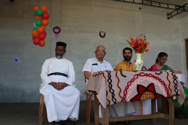 പ്രമാണം:27036 pkd pravesanam3.JPG