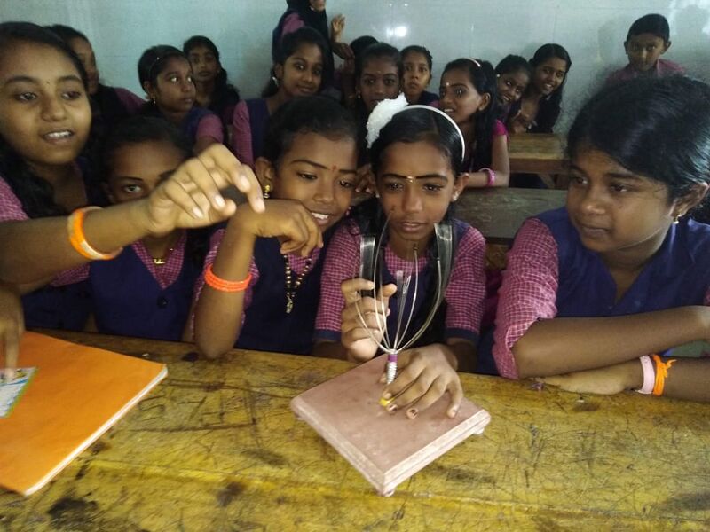 പ്രമാണം:42085 science club.jpg