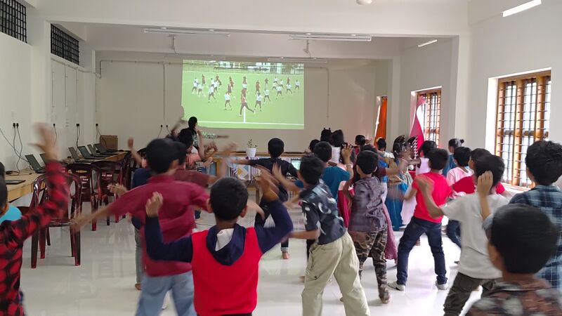 പ്രമാണം:42085 zumba1.jpg