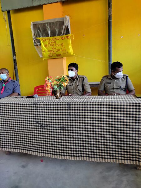 പ്രമാണം:4322 GUD6.jpg