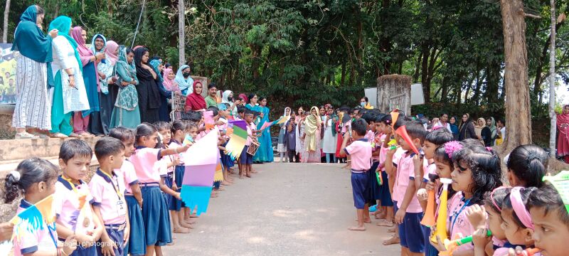 പ്രമാണം:48516 padanolsavam2023-08-25 at 6.33.01 AM.jpeg