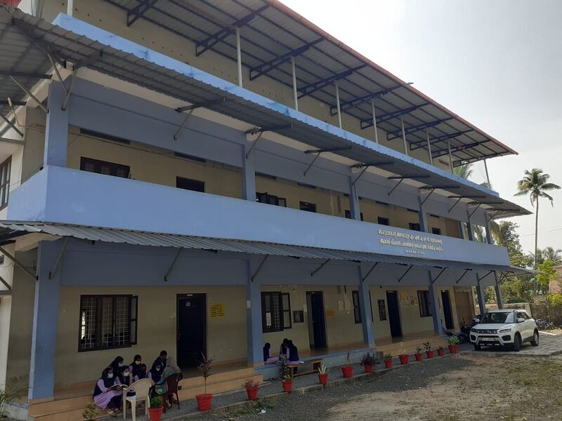 പ്രമാണം:HSS Building1.jpeg