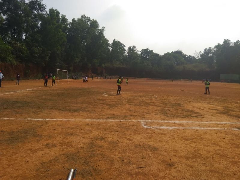 പ്രമാണം:SPORTS PRACTICE & COMPETITIONS SGHSS26.jpg