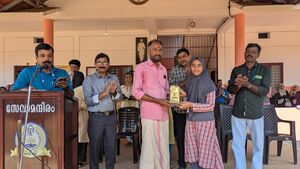 17079-praveshanolsavam-award2.jpg