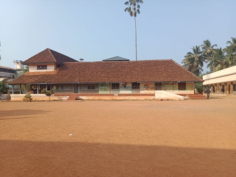 പ്രമാണം:24001 school ground.jpg