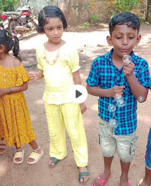 പ്രമാണം:41409 Onnorukkam 8.jpg