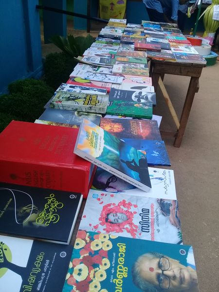 പ്രമാണം:44019 093806.jpg