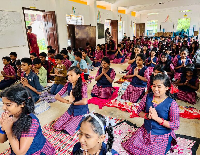 പ്രമാണം:44250 Yogadinam 2025 3.jpg