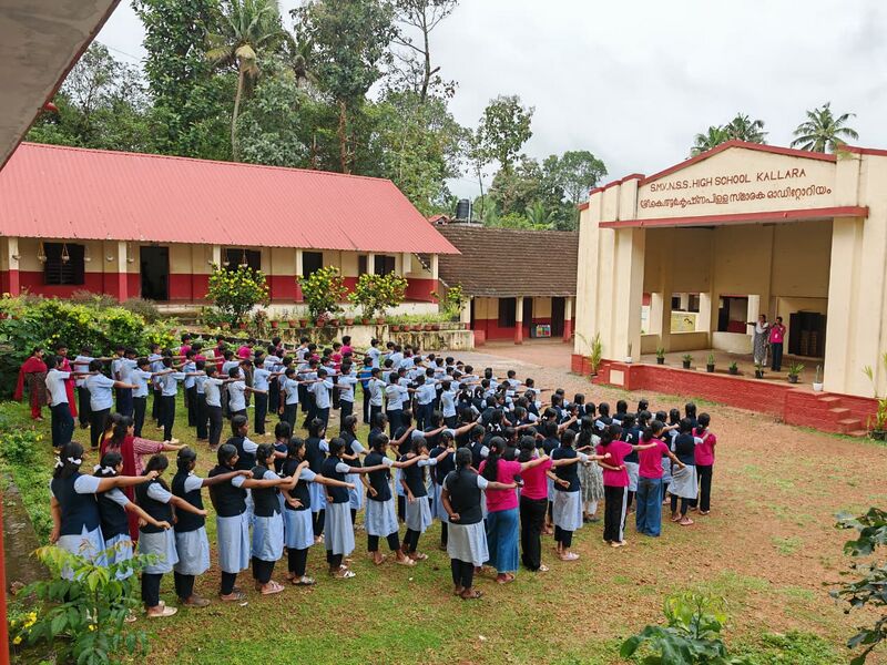 പ്രമാണം:45027 freedomfest pledge2.jpg