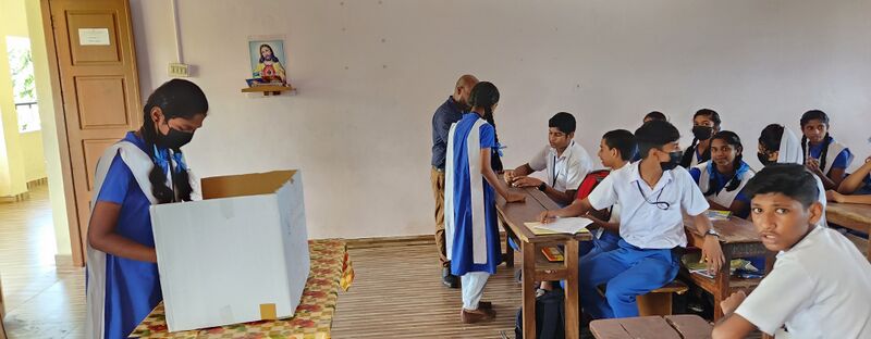 പ്രമാണം:Election 35052 234.jpg