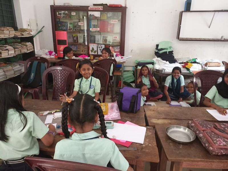 പ്രമാണം:GLPS Varavoor.jpeg