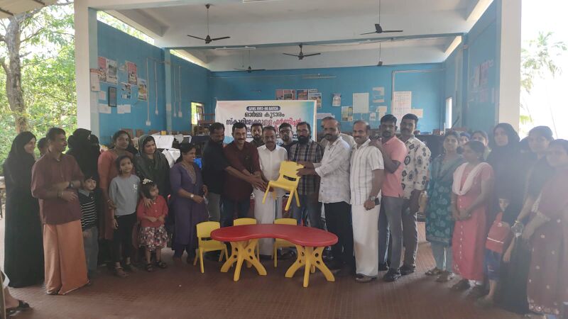 പ്രമാണം:12069 furniture 1.jpg