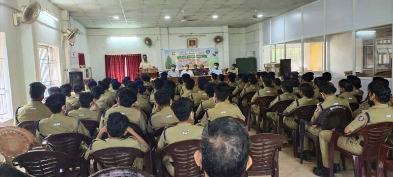 പ്രമാണം:13062 06.jpeg