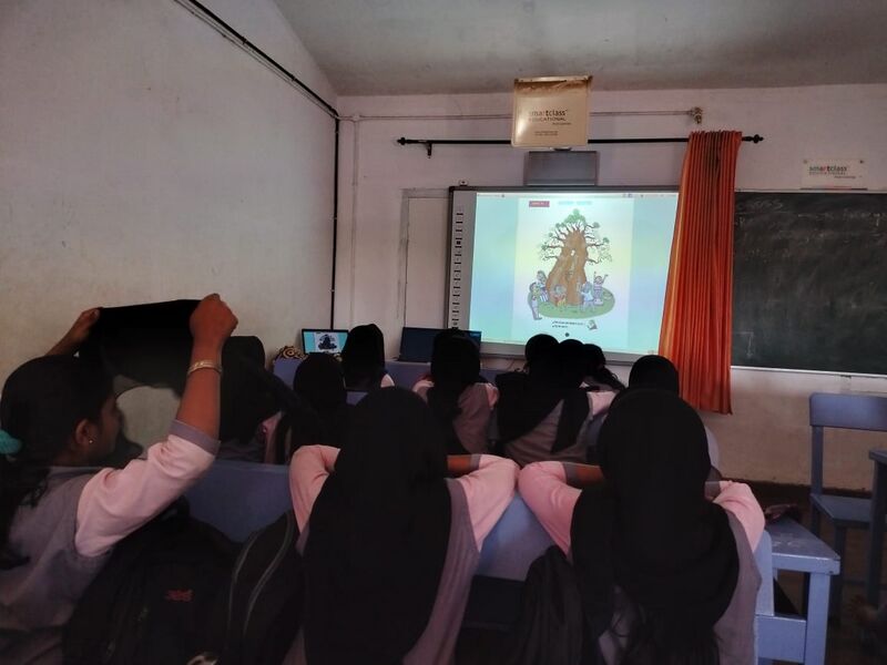 പ്രമാണം:18477 Digital room.jpg