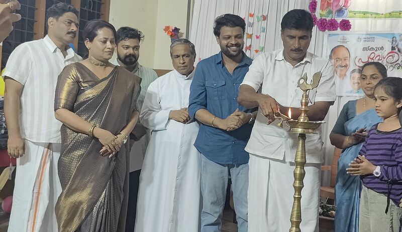 പ്രമാണം:22006 Praveshanolsavam 2026.jpg