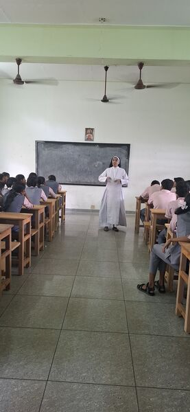 പ്രമാണം:28027 awareness class 1.jpg