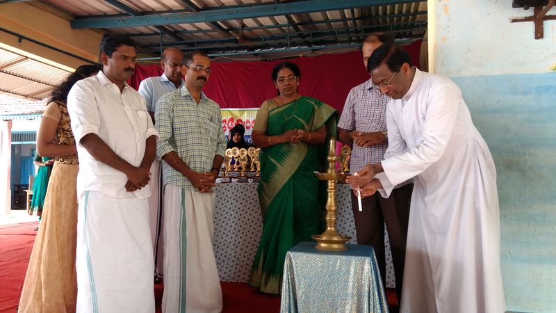 പ്രമാണം:34025 vijayolsavam.jpg
