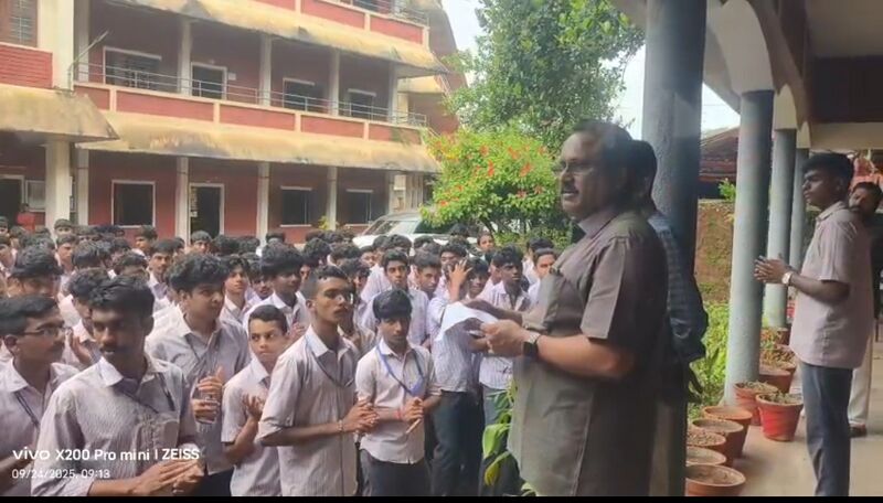 പ്രമാണം:36035 jv3.jpg