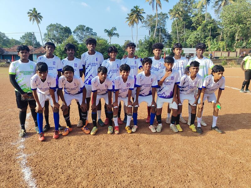 പ്രമാണം:45008 football district winners.jpg