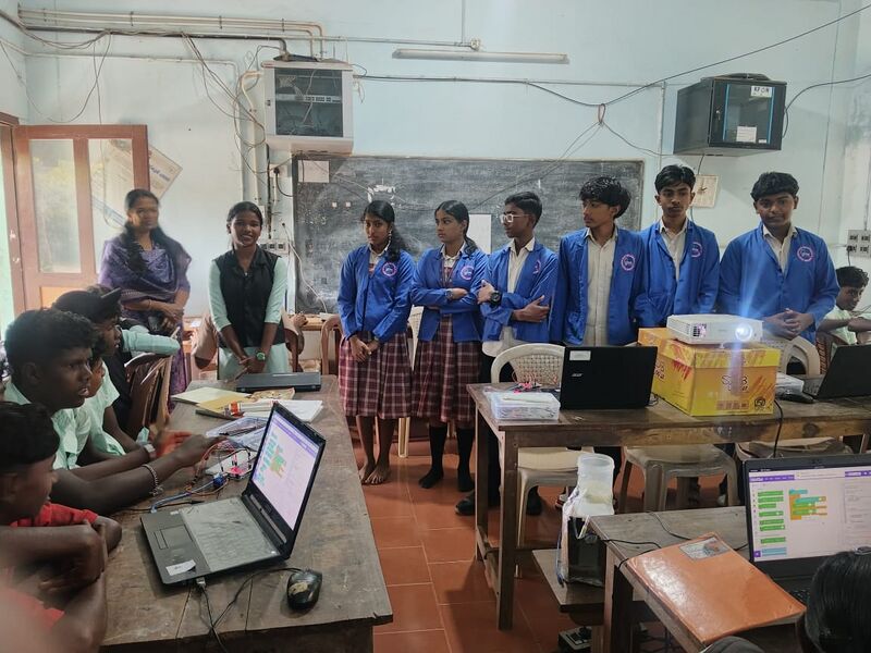 പ്രമാണം:Lk12-15011.jpg