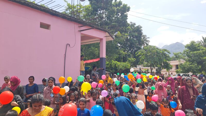 പ്രമാണം:Praveshanaothsvam SCHOOL 21856 .jpg