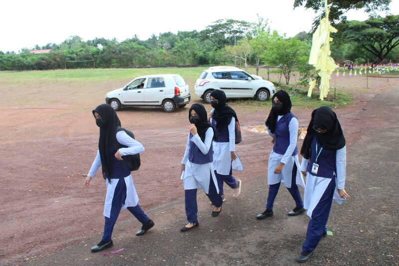 പ്രമാണം:11053 thirike1.jpg