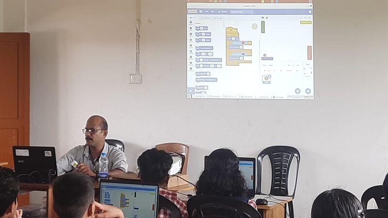 പ്രമാണം:13966 hightec class room.jpg