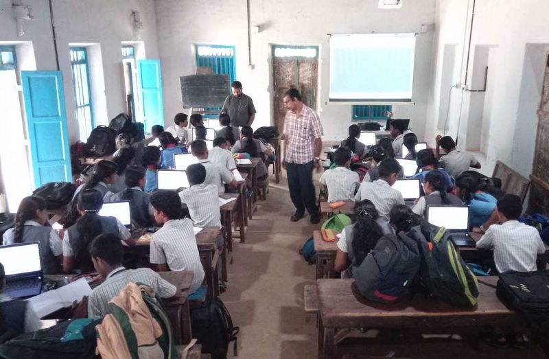 പ്രമാണം:28012 LK15.jpg