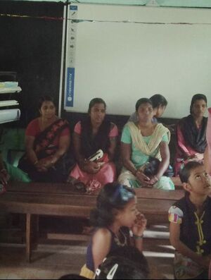 40207 july21schoolit.jpg