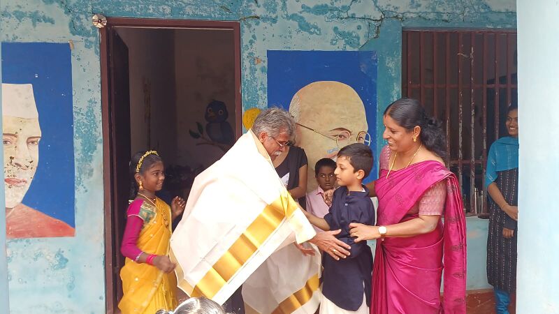 പ്രമാണം:40338 Adhyapaka dinam adarav.jpeg