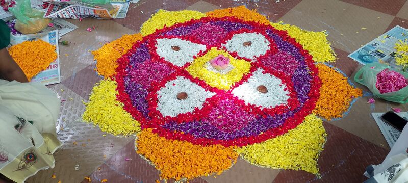 പ്രമാണം:42069 onam2501.jpg