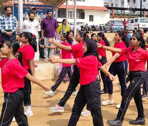 43035 sportscday2.jpg