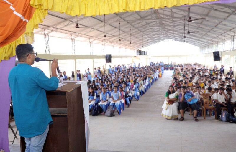 പ്രമാണം:44018 sk 2 24.jpg