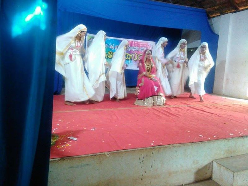 പ്രമാണം:44019 689.jpg